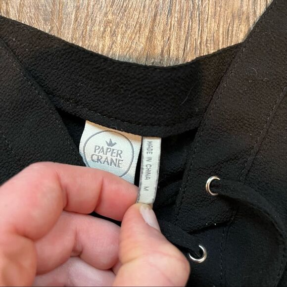 Paper Crane Adjustable Tank Top with Lace-up detailing - M - Picture 3 of 7